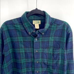 L. L. Bean 100% cotton tartan plaid long sleeve flannel long sleeve shirt sz L